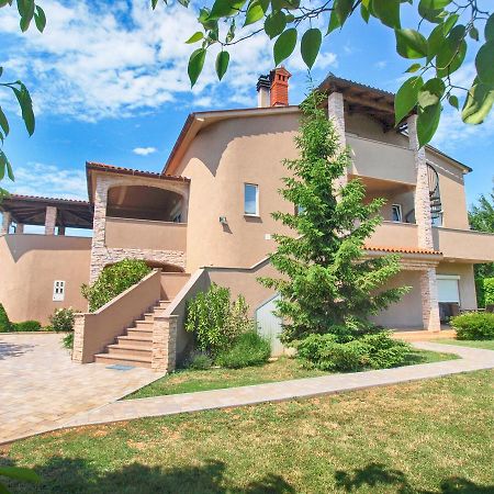 Apartments Dusanka 799 Fažana Exterior foto